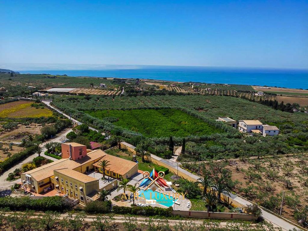 Property photo 1 of 22