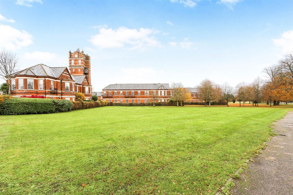Additional image 30 of 2 bed flat for saleCayton Road, Coulsdon CR5