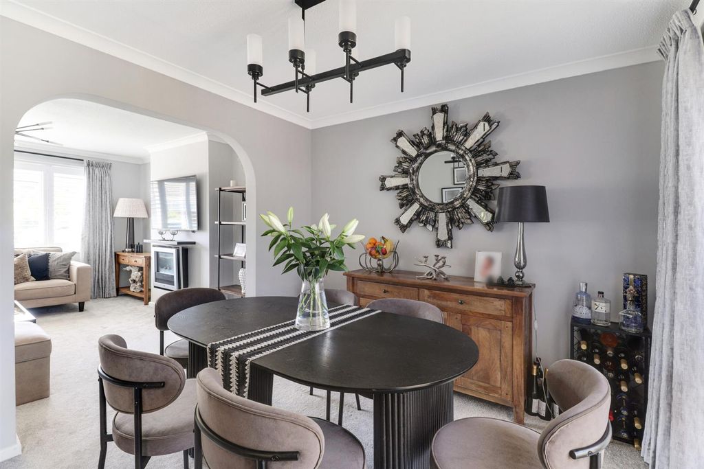 Property photo 3 of 20 60748_026.Jpg