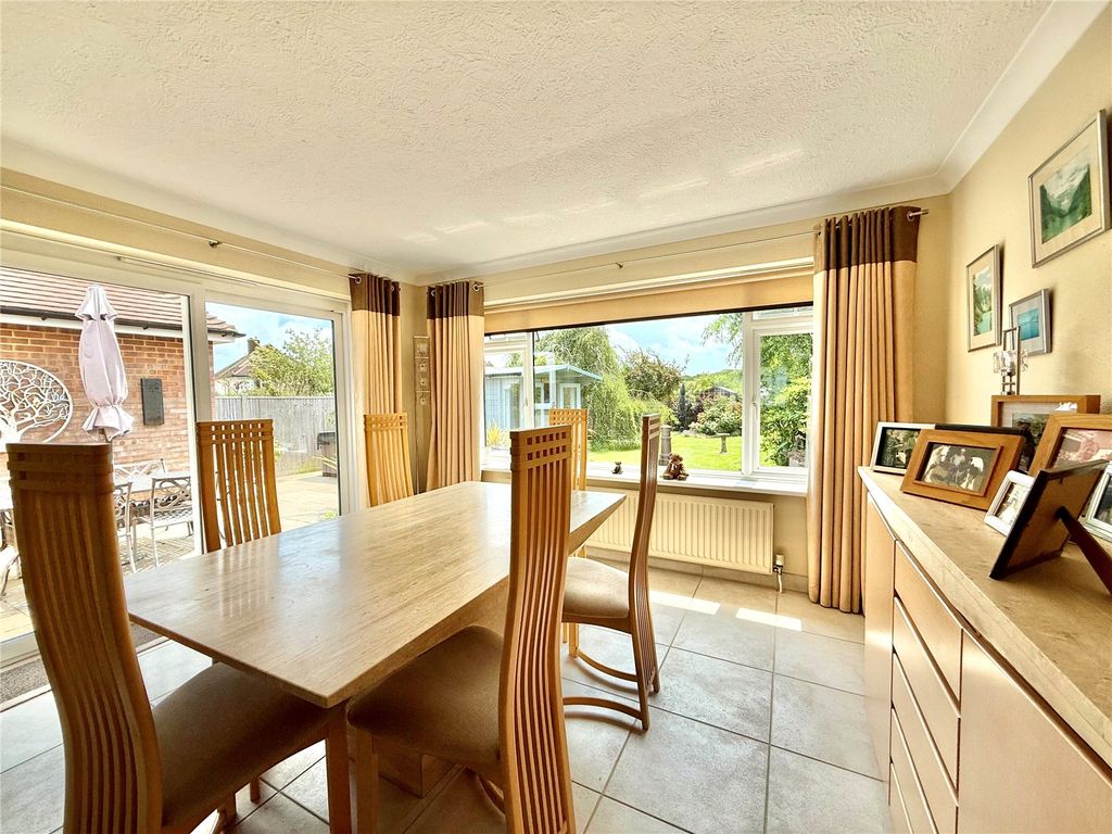 Property photo 3 of 23 Picture No. 21