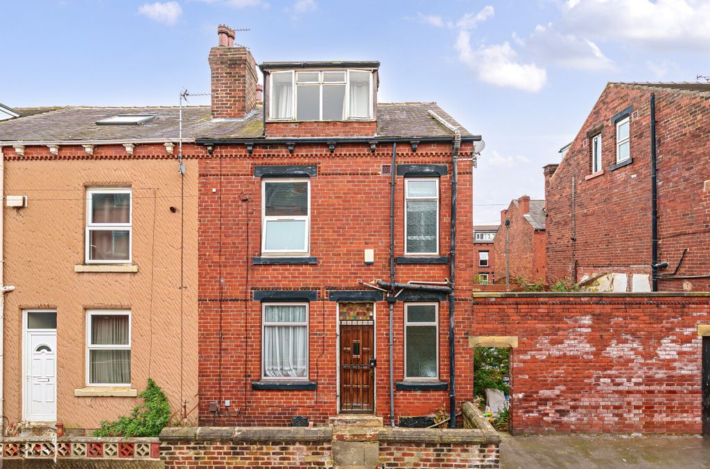 Property photo 1 of 8 1431511-1-69c160E...