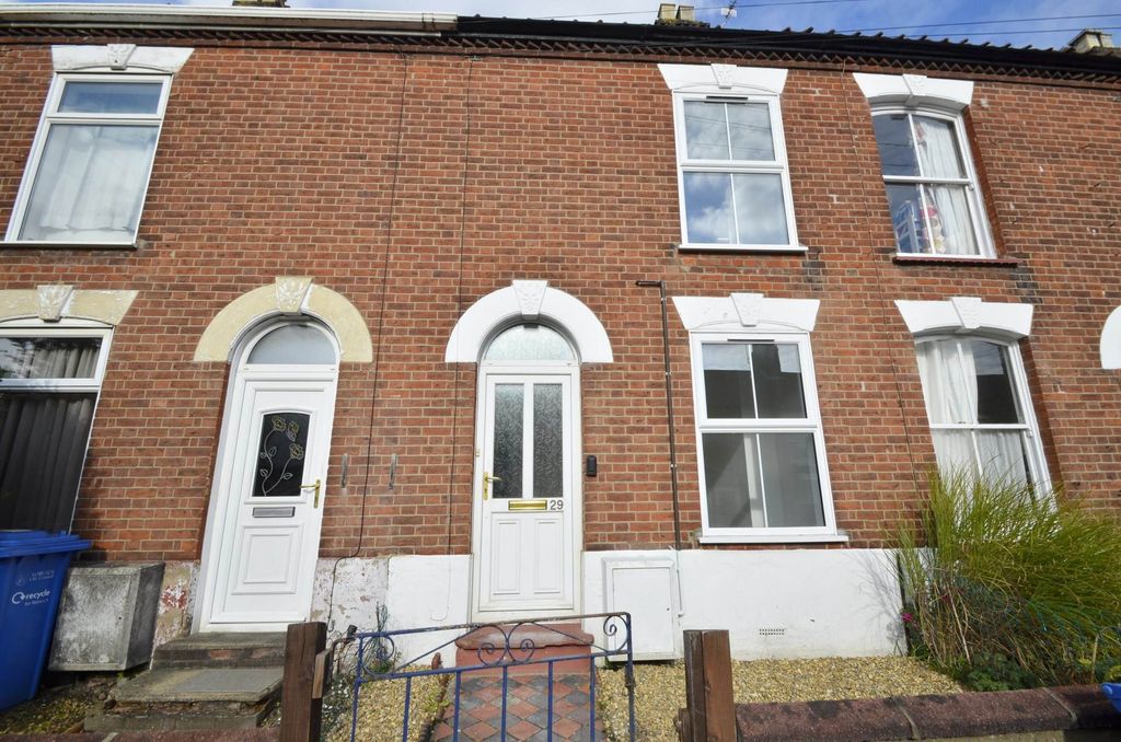 Property photo 1 of 9