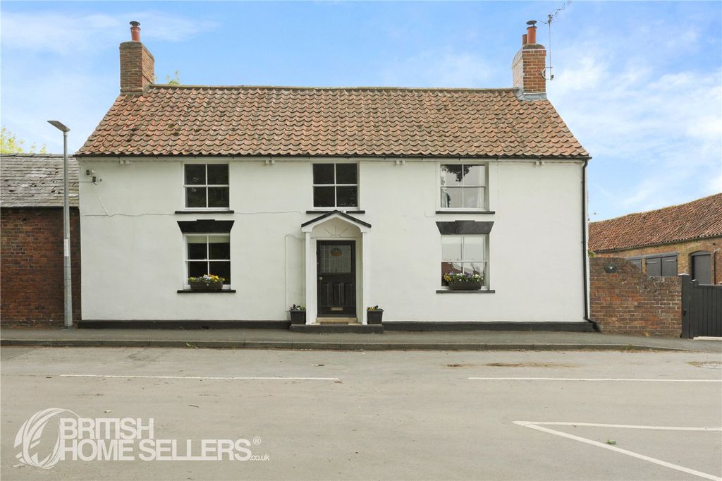 Property photo 1 of 17 Picture No. 03
