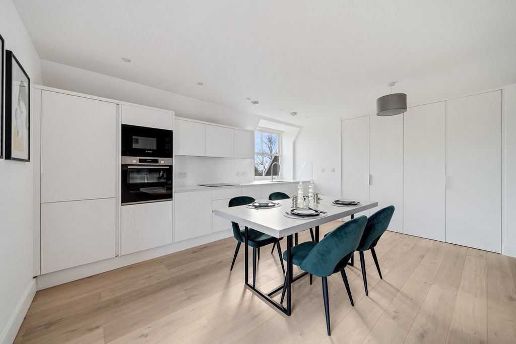 Property photo 1 of 29