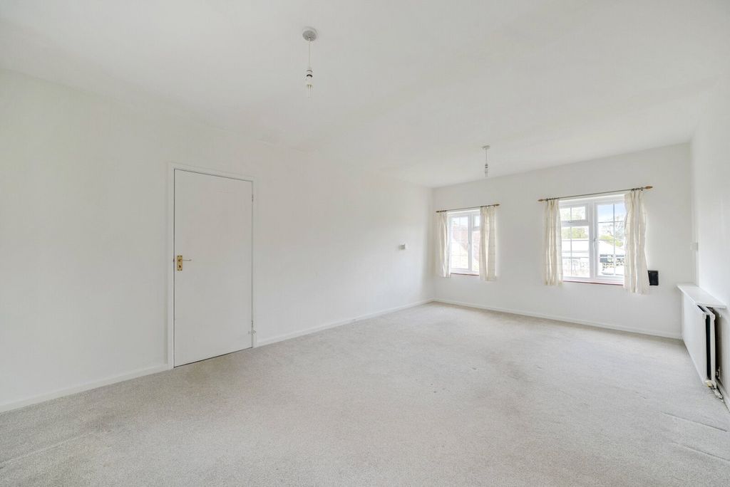 Property photo 2 of 10 2