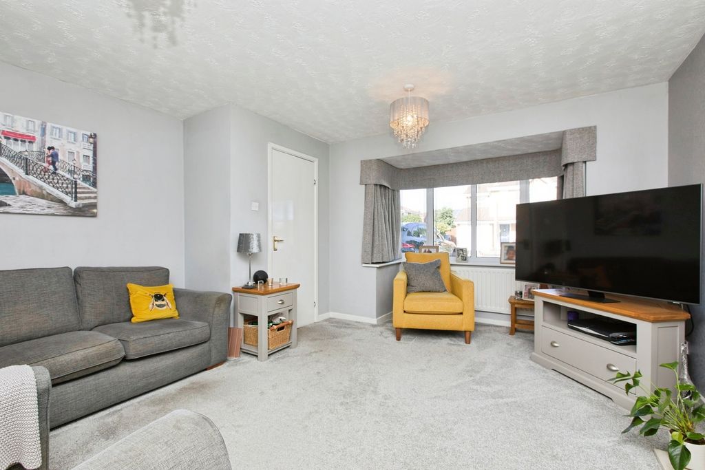 Property photo 3 of 16 Pbox-Img.Jpg