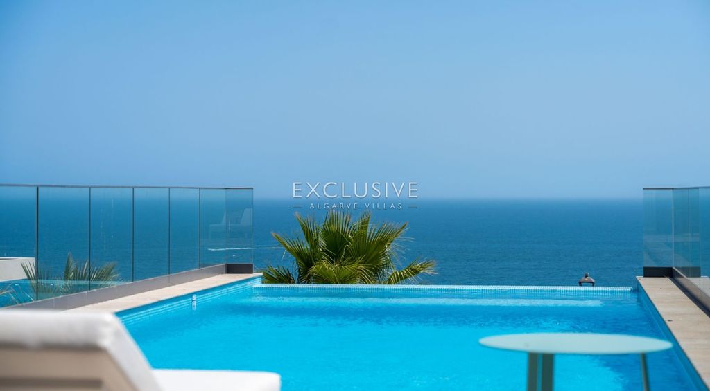 Property photo 2 of 29