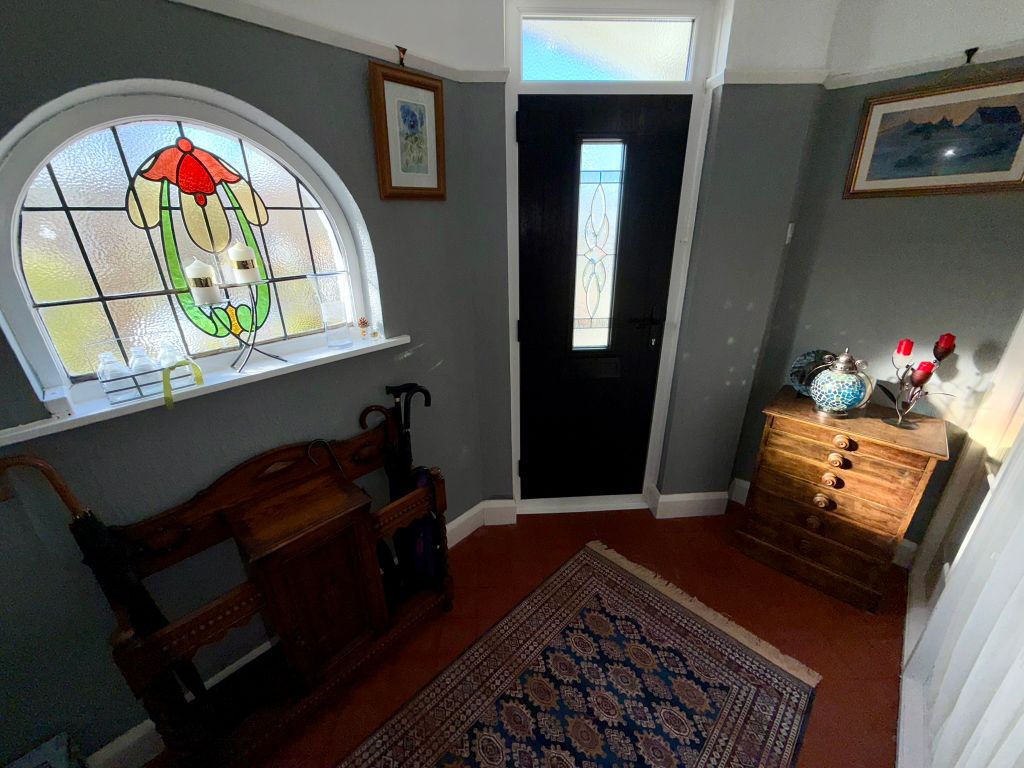 Property photo 2 of 23