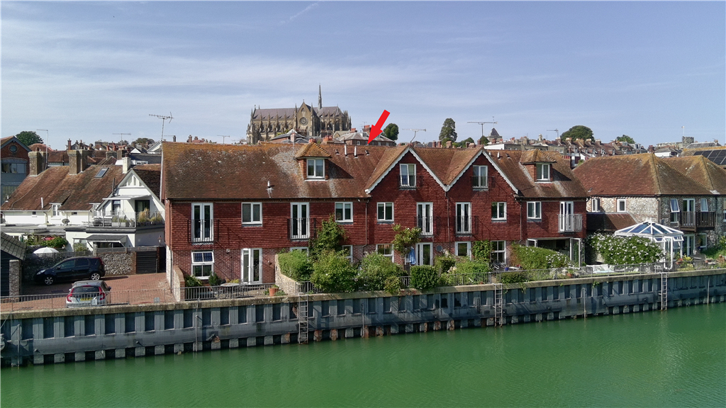 Property photo 2 of 9 River View