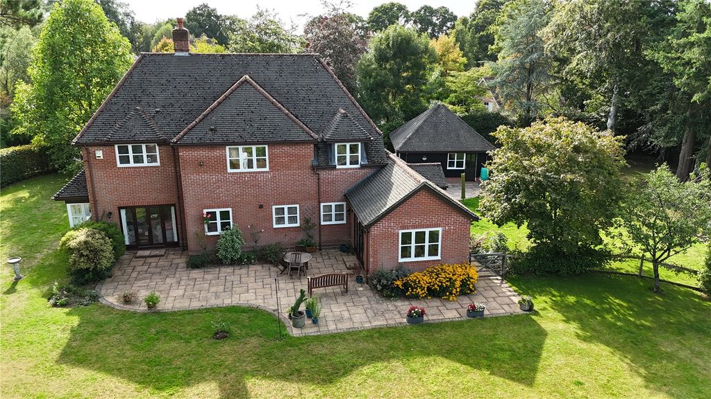 Property photo 3 of 32 Picture No. 06