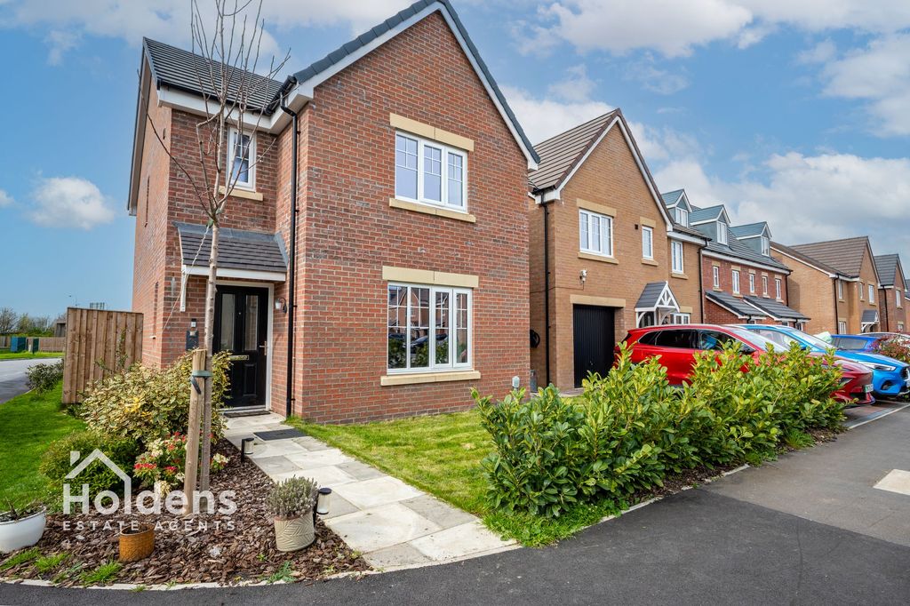 Property photo 1 of 21