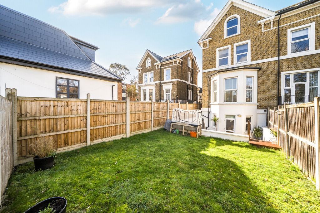 Property photo 2 of 13 Picture No. 26