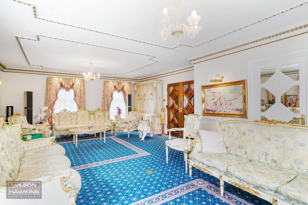 Property photo 3 of 19