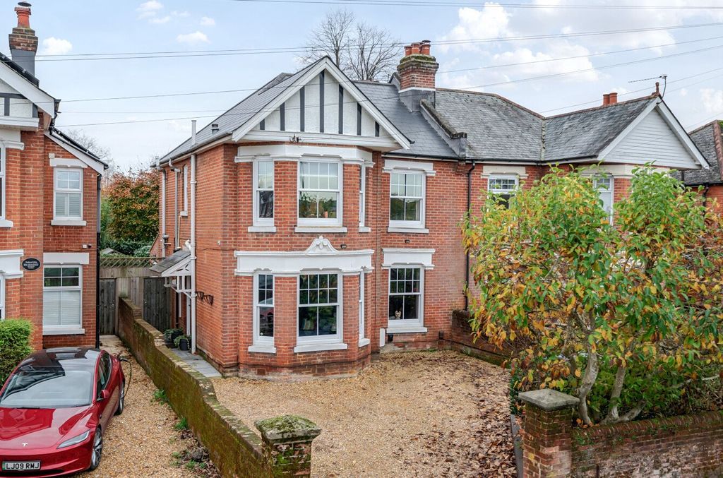 Property photo 1 of 16 Picture No. 01