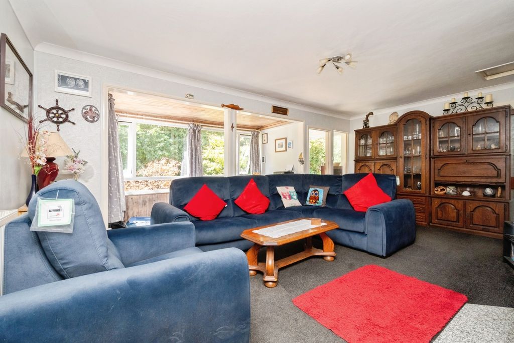 Property photo 2 of 34 Pbox-Img.Jpg