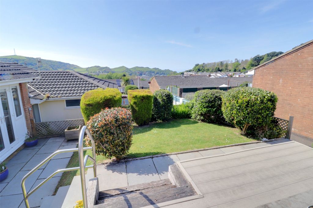 Property photo 1 of 11 Picture No. 18