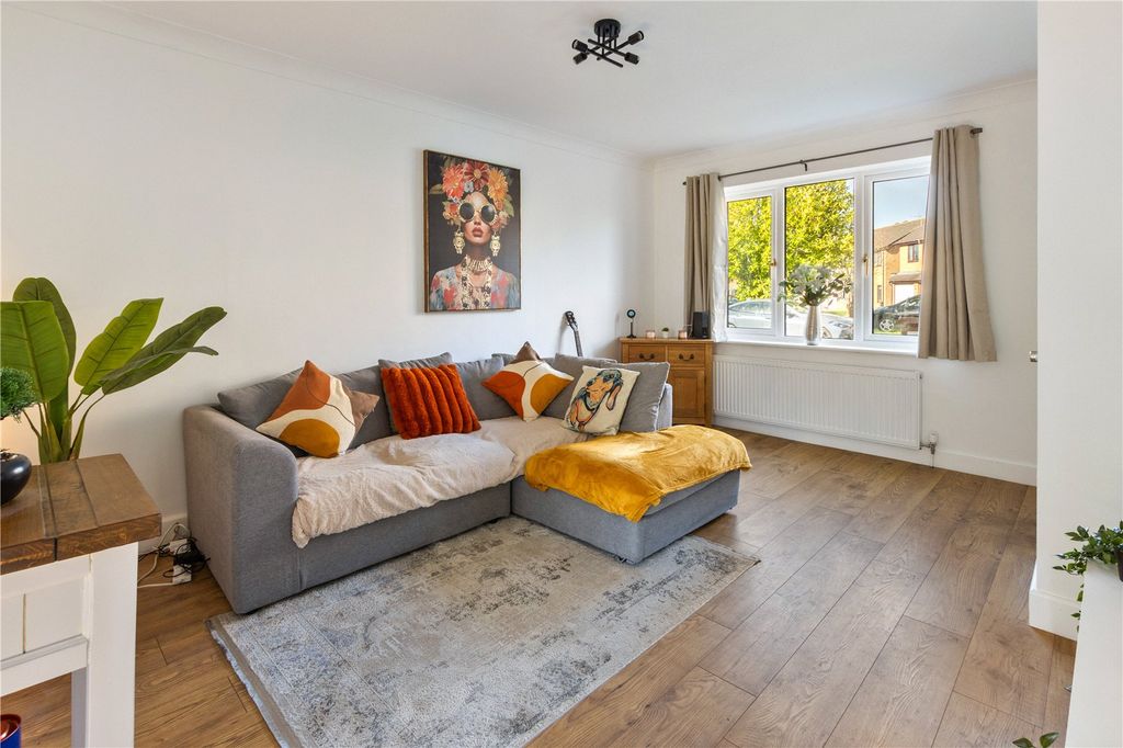 Property photo 2 of 23 Picture No. 19