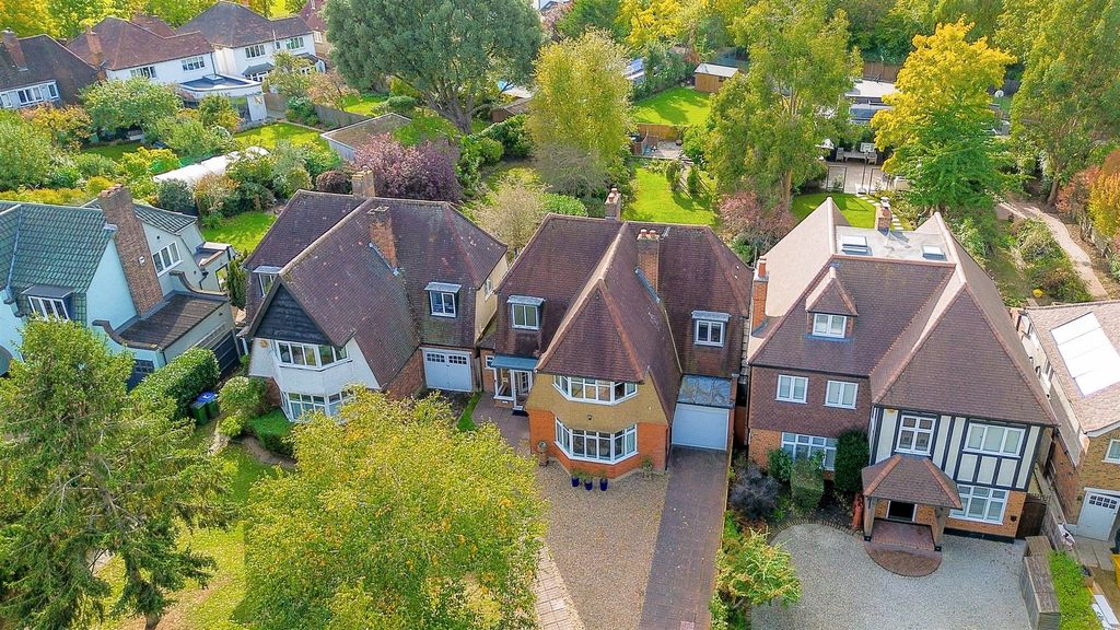 Property photo 1 of 23