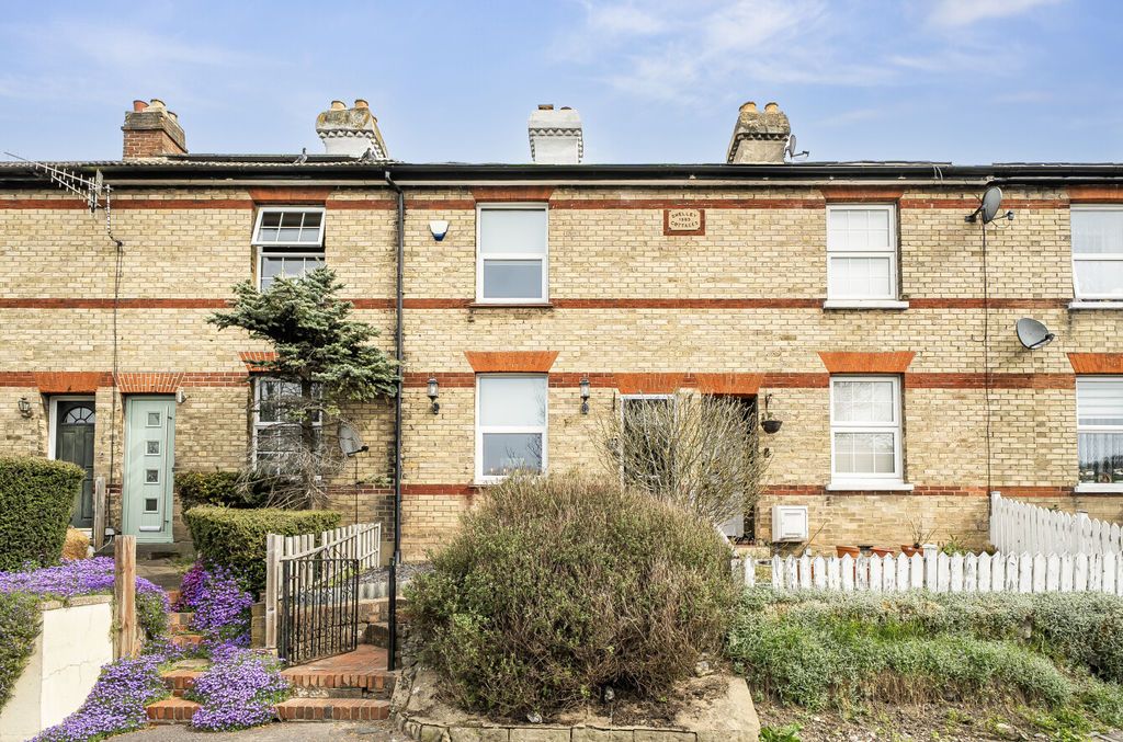 Property photo 1 of 18 Photo 4