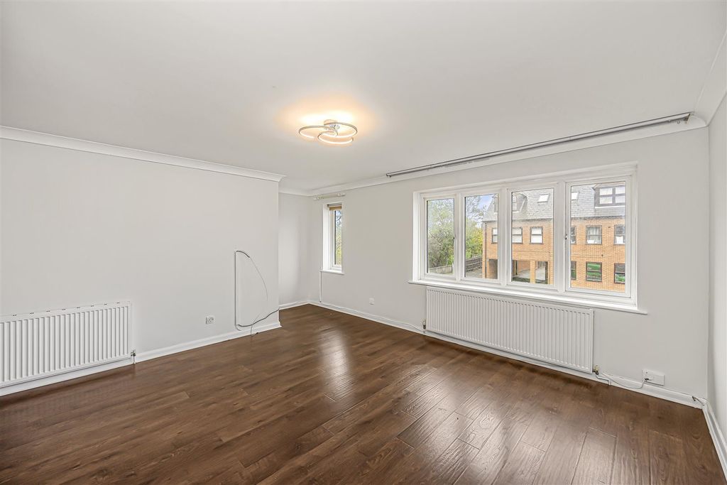 Property photo 2 of 11 8 Washington-16.Jpg