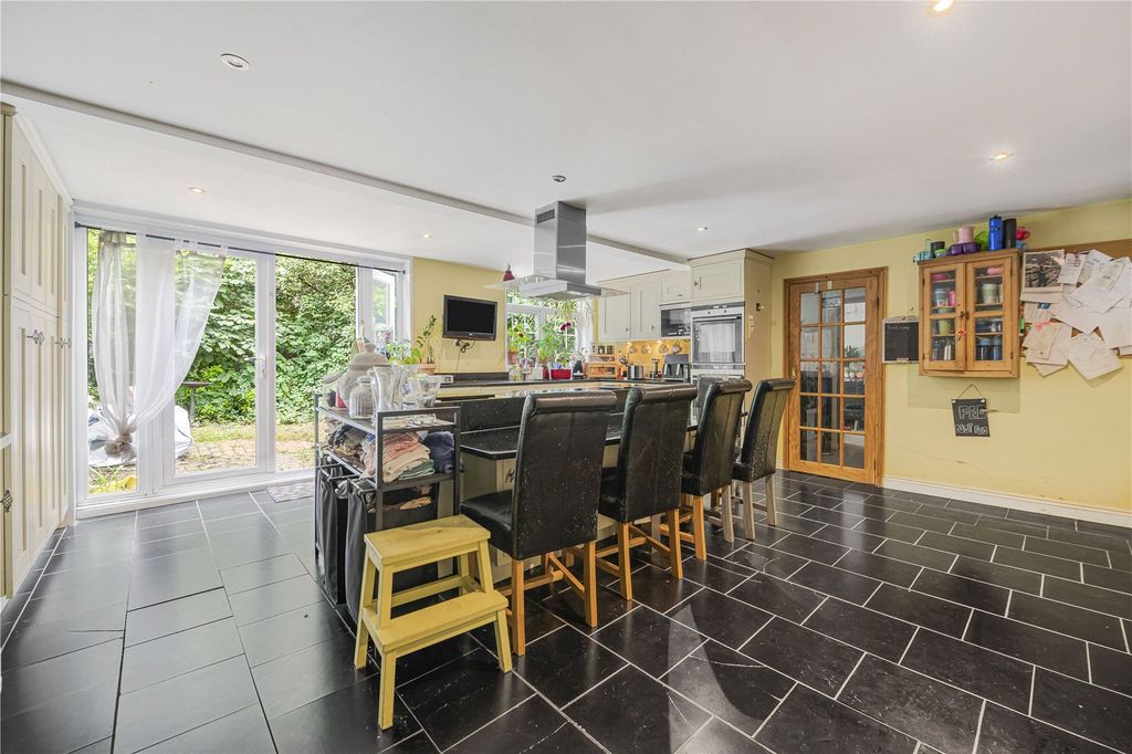 Property photo 2 of 17 Picture No. 08