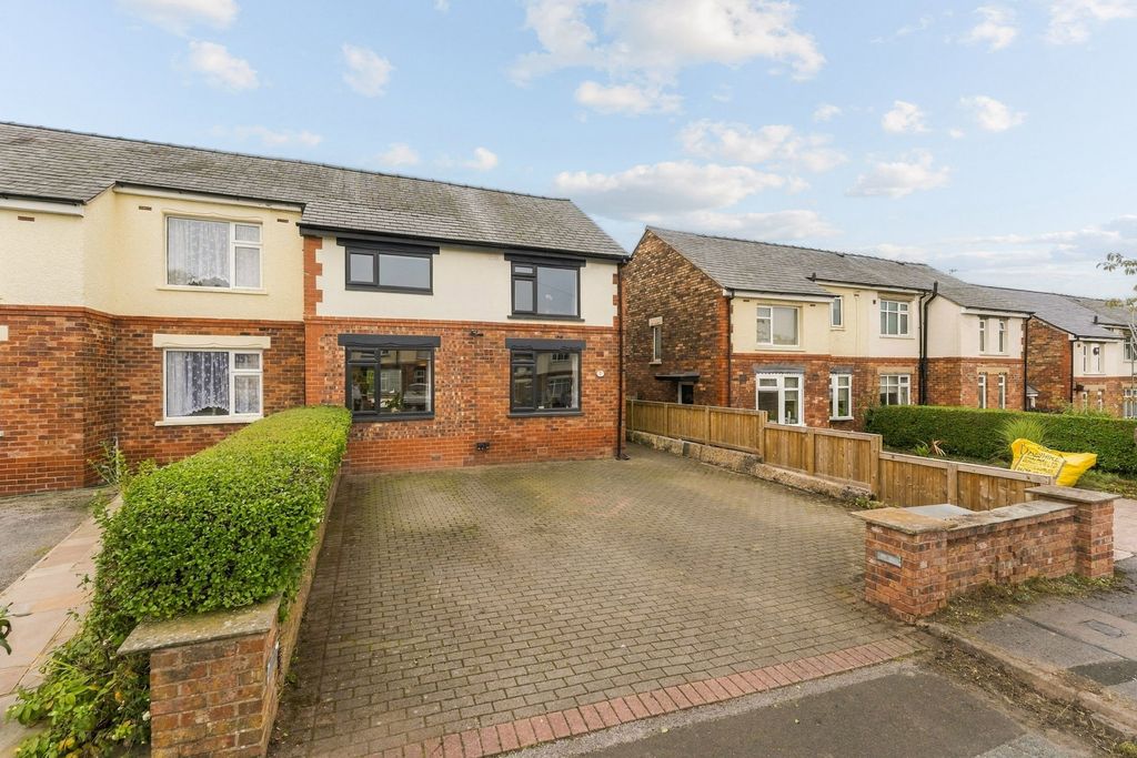 Property photo 1 of 35