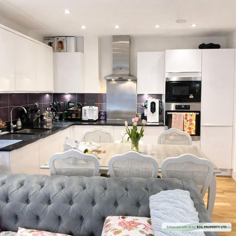 Property photo 2 of 14 Gallery