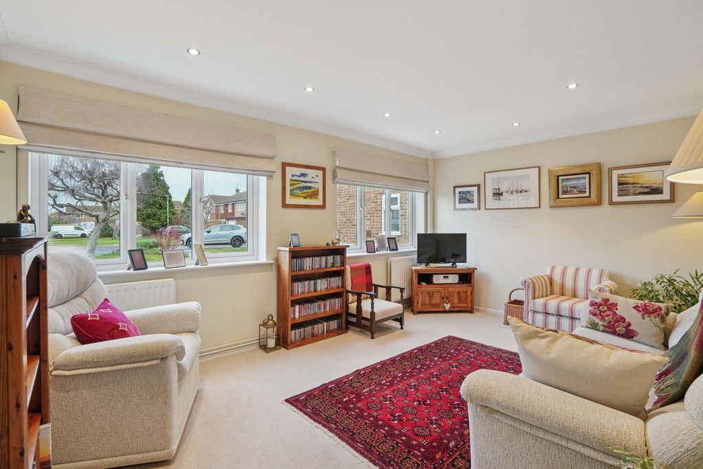 Property photo 2 of 24