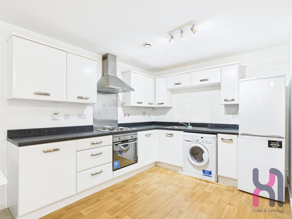 Property photo 3 of 11 Picture No. 19