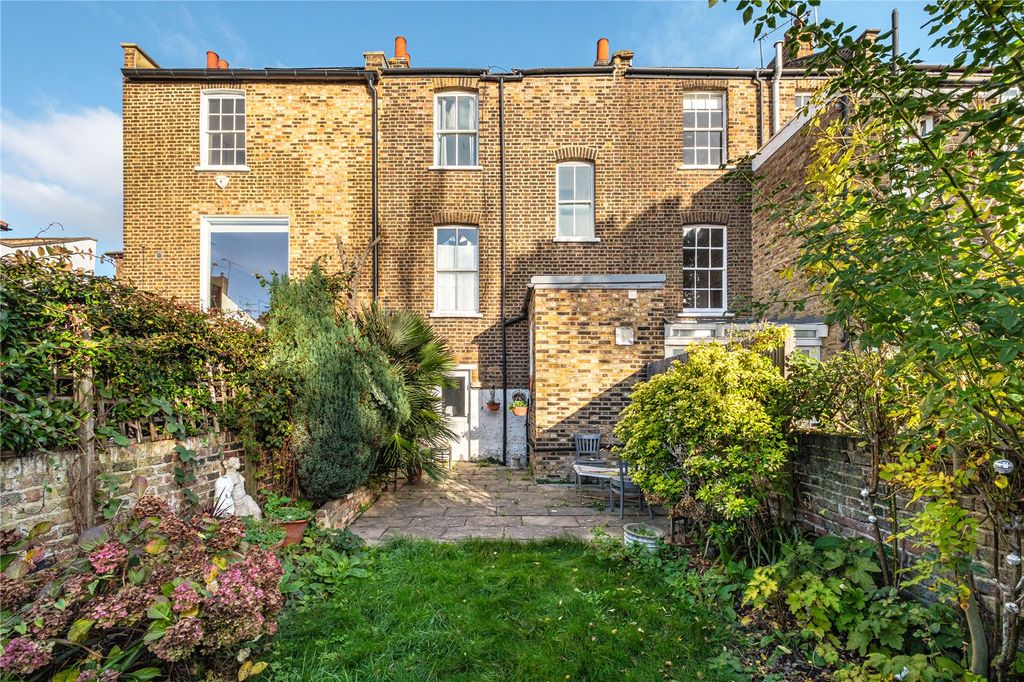 Property photo 2 of 3 Picture No. 05