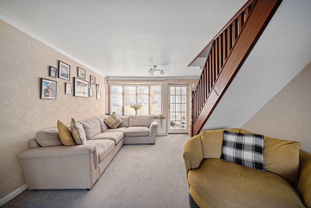 Property photo 2 of 19 4513142