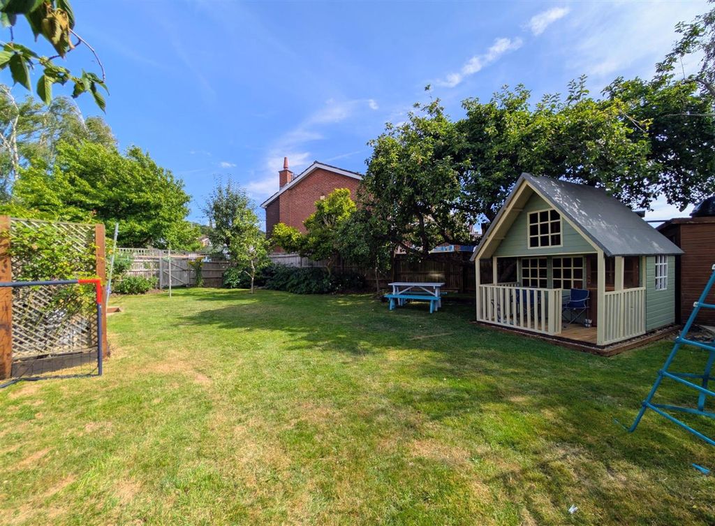 Property photo 3 of 24