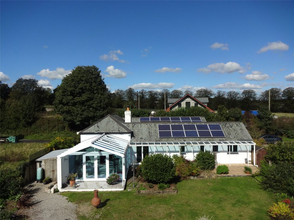Property photo 1 of 21 Picture No. 01
