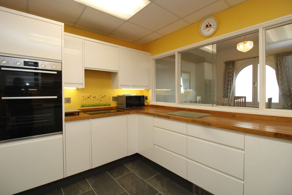 Additional image 6 of 3 bed flat for saleRedcliffe Court, Marine Drive, Paignton TQ3
