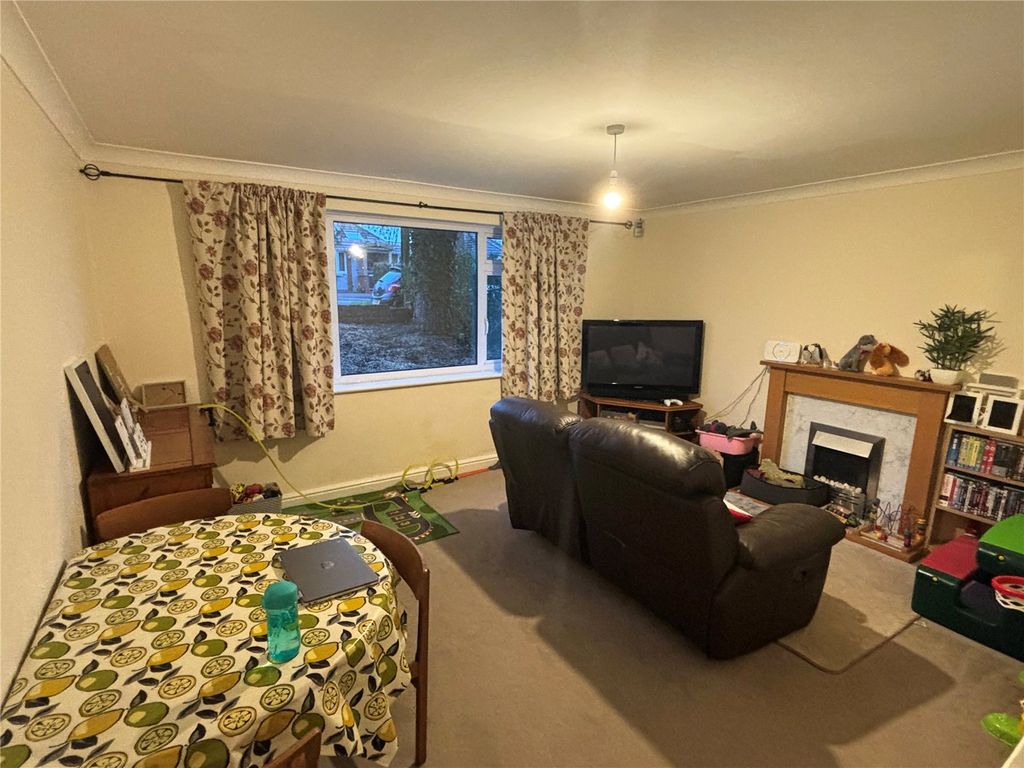 Property photo 2 of 10 Picture No. 18