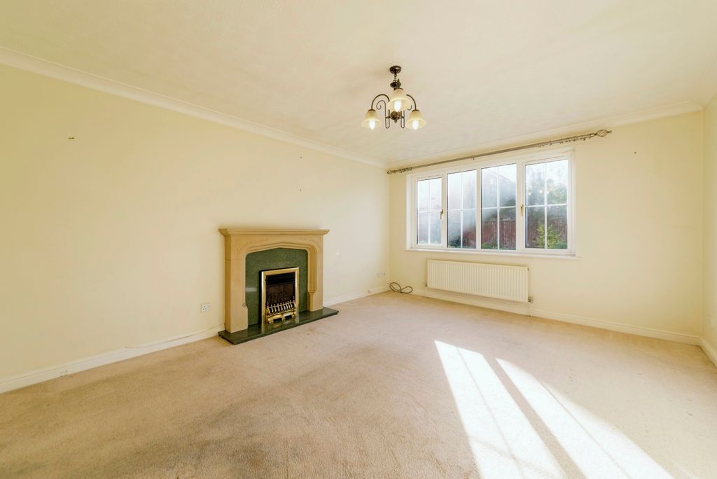 Property photo 3 of 15