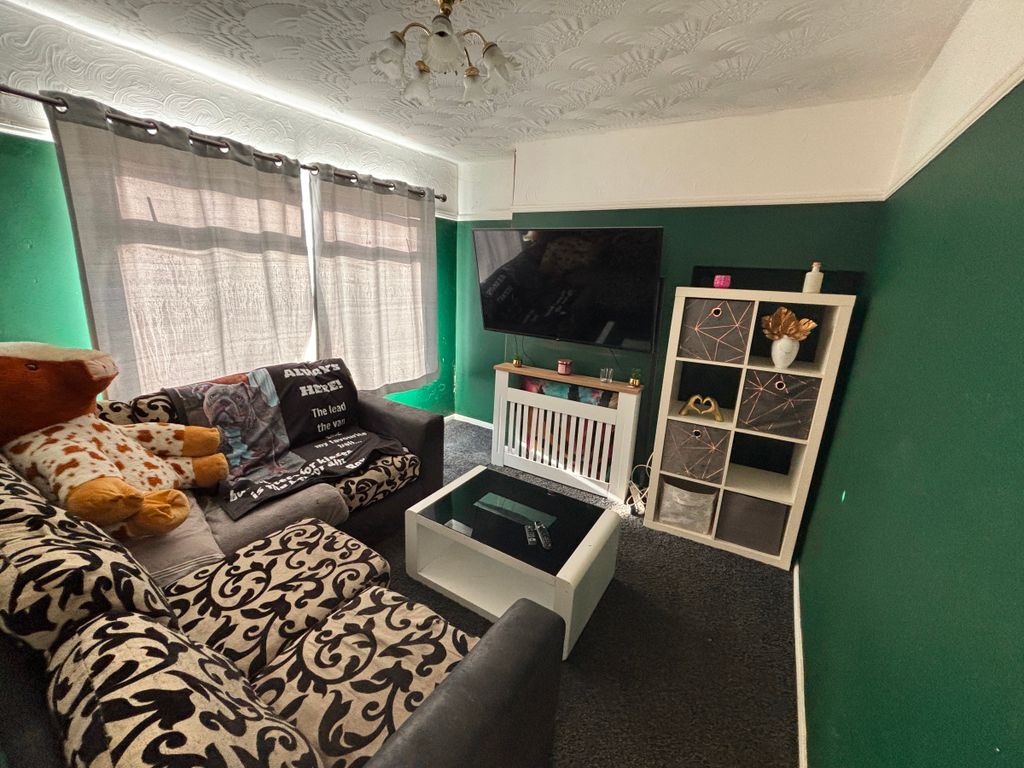Property photo 2 of 19