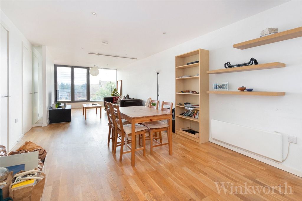 Property photo 1 of 10 Picture No. 06
