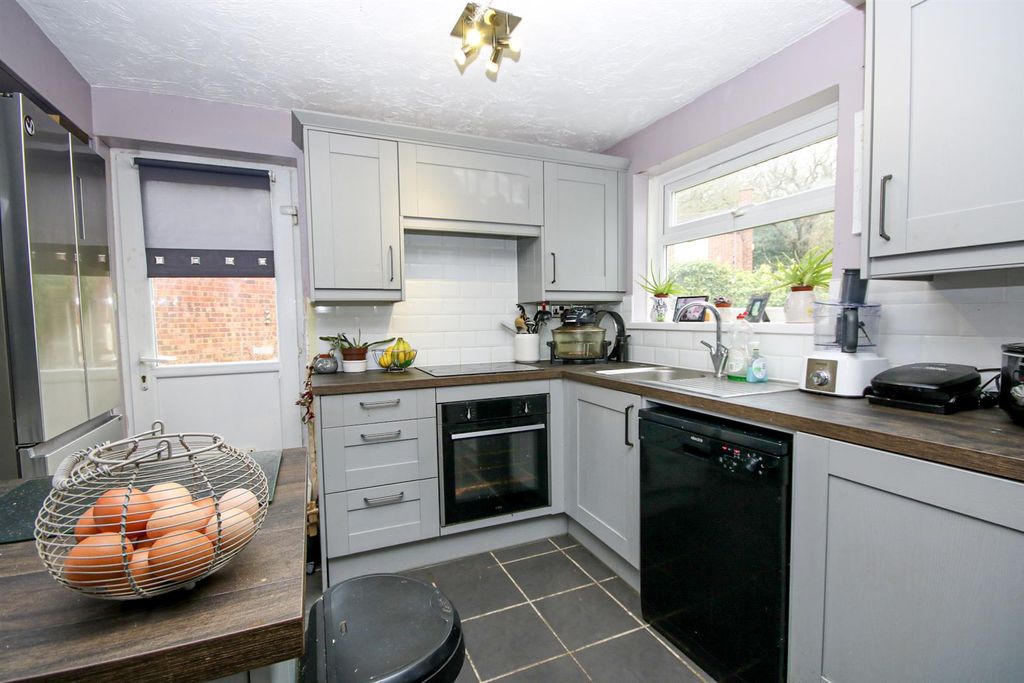 Property photo 2 of 20 15-Img_3892.Jpg