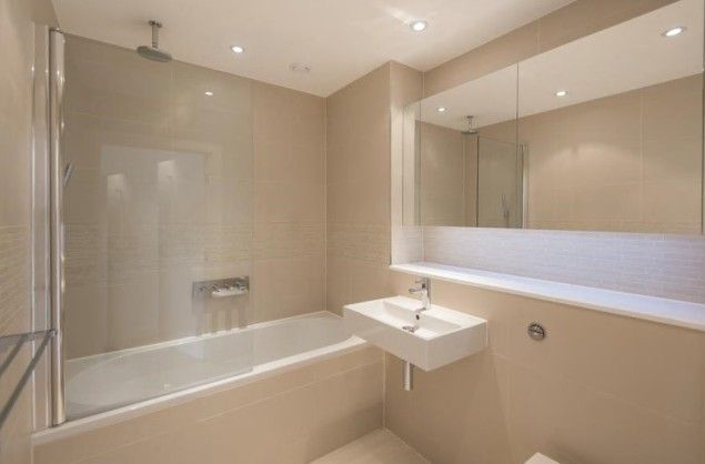 Property photo 3 of 7 Bathroom