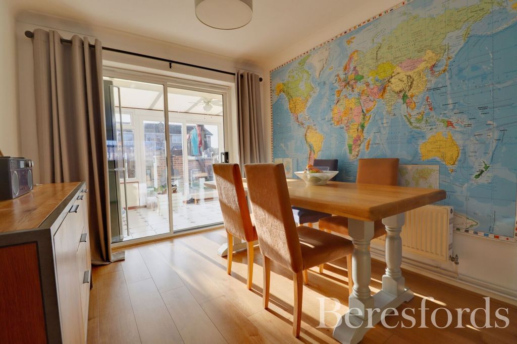 Property photo 3 of 14 Picture 3