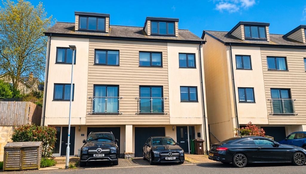 Property photo 1 of 15 Front Of Property