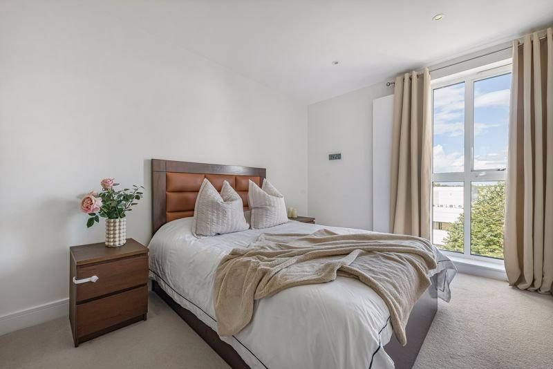 Property photo 1 of 19 Bedroom