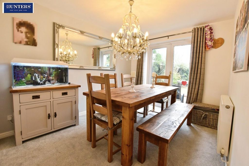 Property photo 3 of 28 Dining Room