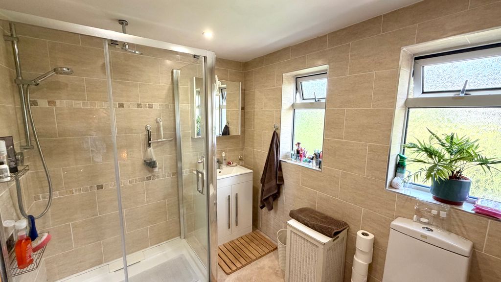 Property photo 3 of 14 Img_2681