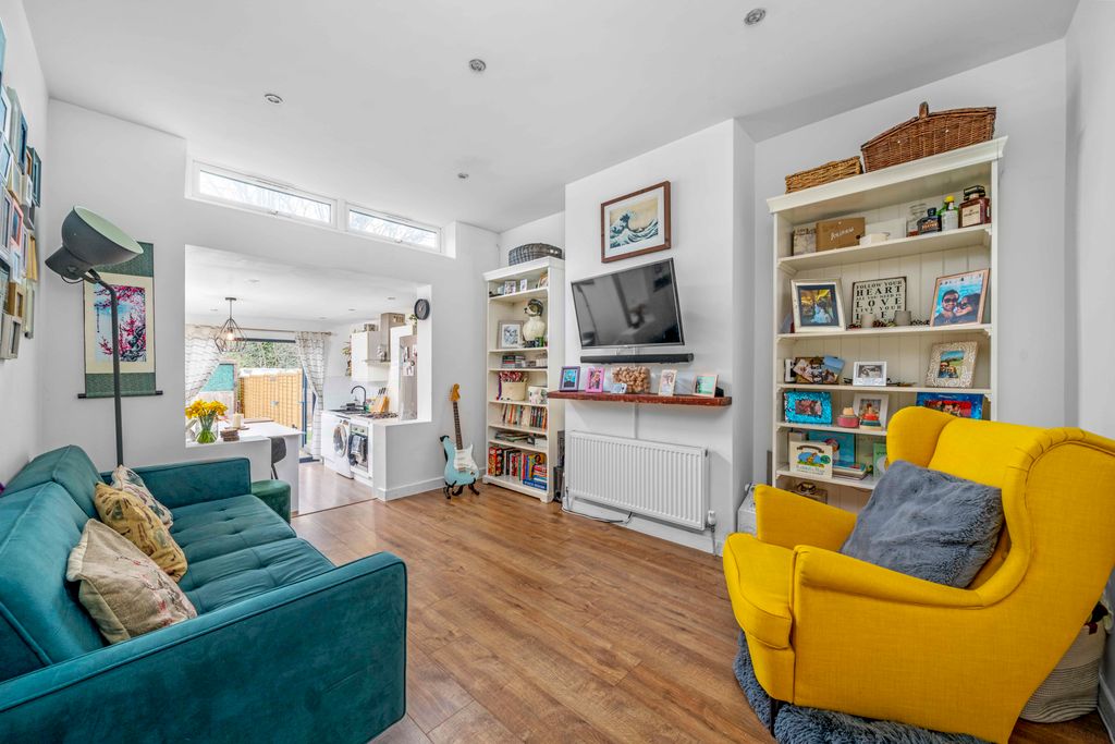 Property photo 2 of 14