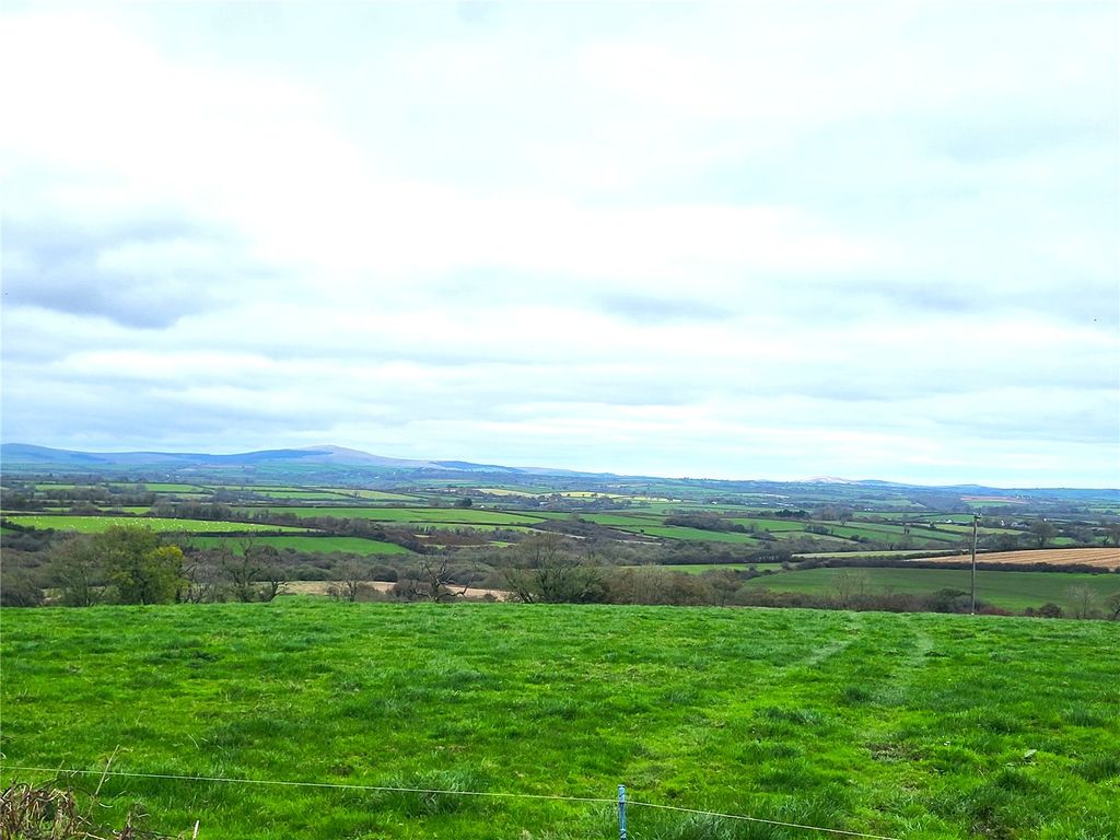 Property photo 3 of 29 Picture No. 03