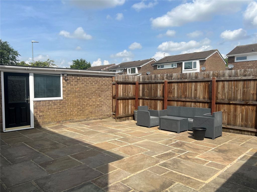 Property photo 3 of 6 Picture No. 09