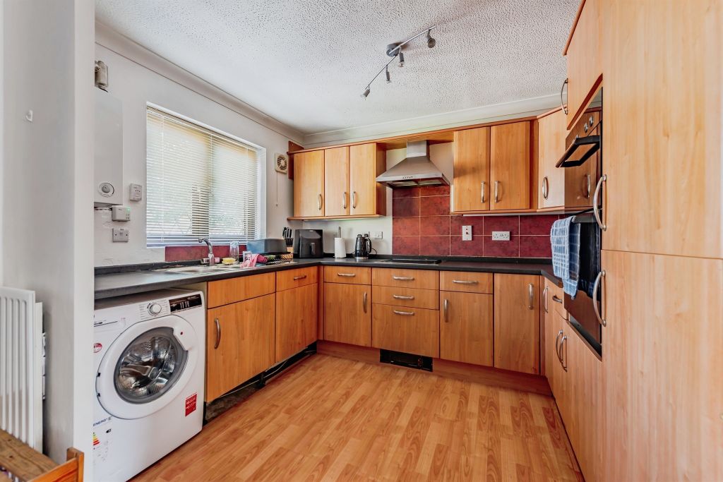 Property photo 3 of 18