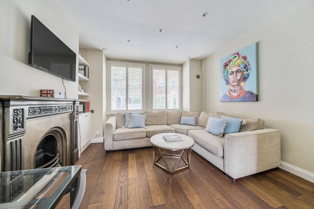 Property photo 2 of 12